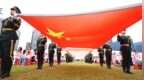 南昌大学被赠予天安门广场国旗 首次在2026级新生开学典礼上亮相