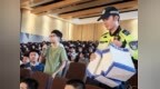 南岸交管把全国安全宣讲获奖作品“搬进”校园 讲好开学第一课
