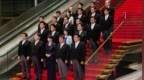 高市本月将首次改组内阁，力求明年连任