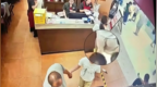 抖音回应“指控4岁男童摸臀女子被禁止关注”