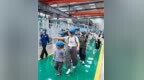 徐工“大国重器亲子研学团”，30组家庭走进智造工厂