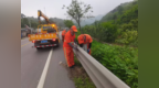 青龙扎实做好干线公路夏秋换季养护工作