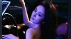 坠入霓虹夜色 杨幂拿捏复古摩登的御姐气质
