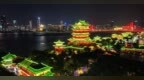 南昌：千年古建华灯起 名楼夜游引客来（图）