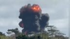 英国皇家空军一“鹰”T2坠毁爆炸，两名飞行员弹射逃生