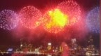 香港举行国庆烟花汇演，31888枚烟花在维港上空绽放