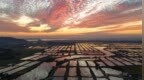 都昌县：水产养殖场现绚丽晚霞（图）