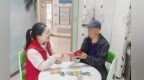靠平底鞋跑成网格“活地图”　居民把她当“自家闺女”