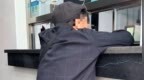 官方通报“上海一社区卫生院现丁义珍式窗口”：当晚即开展改造工作