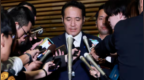 高市内阁改组不到一个月，首个阁僚因丑闻宣布辞职