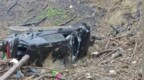 湖北一辆极氪从60米高架坠下，A柱完好车主伤情较轻，车主：多次检查确认无骨折、内伤