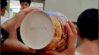 航班延误后发放过期泡面，乌鲁木齐航空致歉