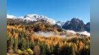 雪峰云海映彩林　甘肃舟曲赛尔布景区美如画