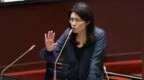 台北市长民调蓝绿拉锯，郑丽文发声