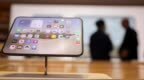 苹果回应iPhone Duo内屏破裂问题：影响少量设备，将保修更换