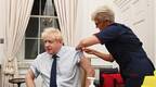 英首相约翰逊晒自己打针视频 为流感疫苗“代言”
