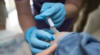 HPV九价疫苗扩龄，是默沙东的一步什么棋