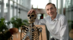 为什么研究古人类学的拿下今年的诺贝尔生理学或医学奖？