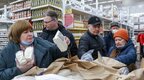 核查：俄罗斯开始向民众发放粮票、肉票？