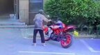 “老人故意推倒摩托车”案本周五开庭，老人去世，儿子被诉还债