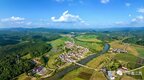 航拍江西金溪初夏田园 山环水绕风景秀美（图）