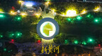 一步一景、一路生花，夜晚腊山河畔仿佛一片绚烂的世外桃源