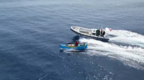 中国海警对菲方船只拦阻驱离