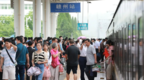 中秋国庆假期赣州车务段预计发送旅客135万人次 加开列车36趟