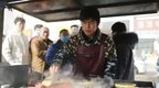 模仿周杰伦的网红都凉了，唯独卖饼的这个越来越火