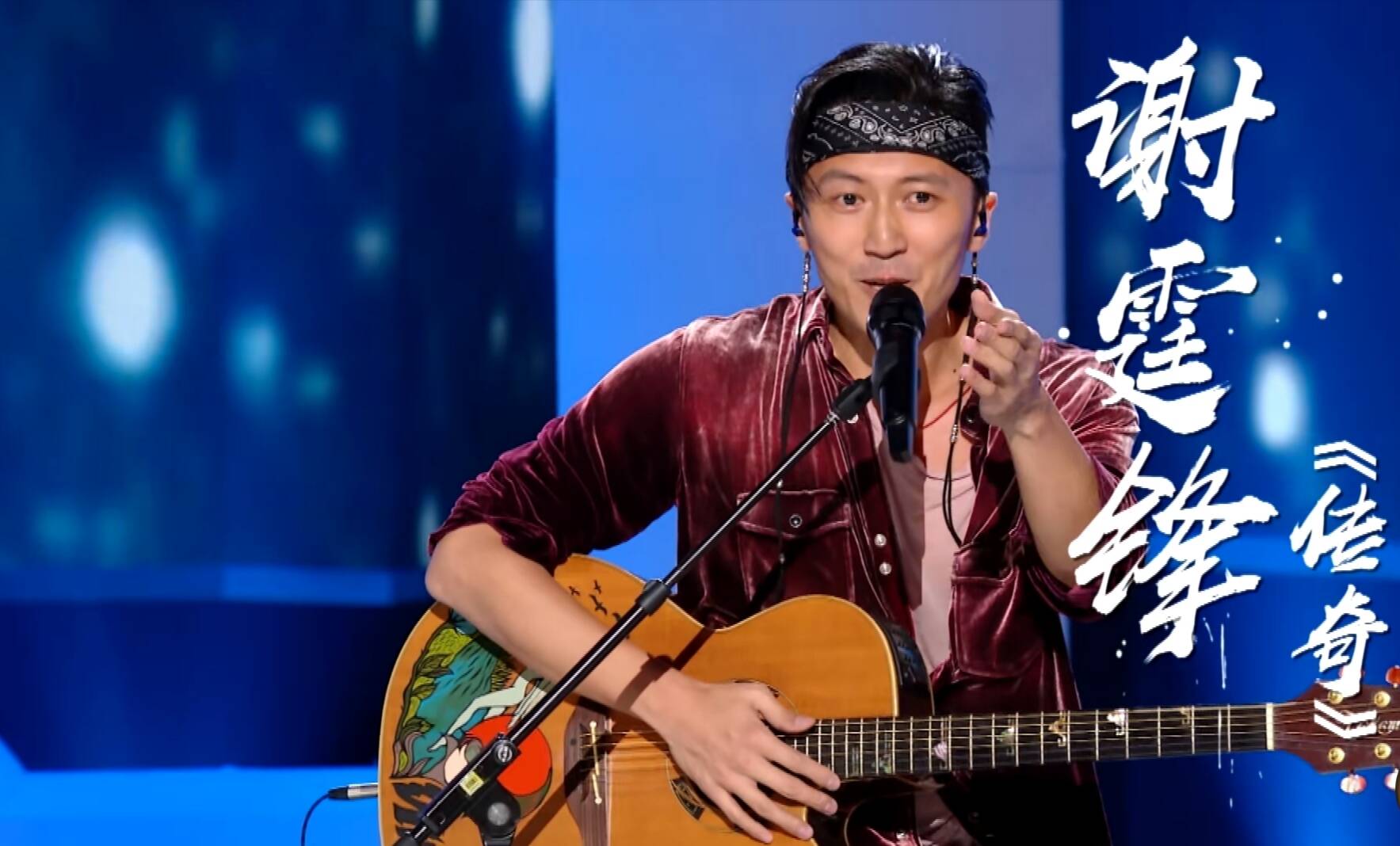 51岁王菲挑战透视装不露怯刚获谢霆锋唱传奇隔空表白