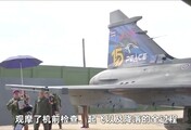 美女王后驾“鹰狮”冲上云霄，没选F-16，泰军下一款战机定了