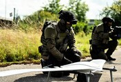 哨兵无人机系统：英军用无人机群对抗无人机群