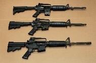 前哨站｜枪击特朗普的AR-15步枪是何来头？美国枪击案的常客