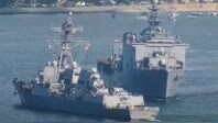 美军两艘军舰径直向对方驶去险些相撞 军方展开调查