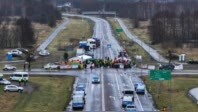 泽连斯基：波兰农民封锁波乌边境“绝对不能接受”