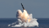 美国海军试射四枚未携带弹头的“三叉戟Ⅱ”D5导弹