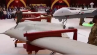 伊朗现场展示自产无人机 曾在以伊冲突中投入使用