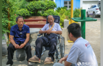 郑州：铭记历史，致敬英雄 爱心空调送进抗战老兵家