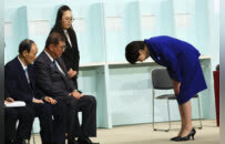 高市早苗，又在“松绑”武器出口