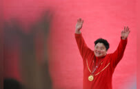 巩立姣：时代投掷者