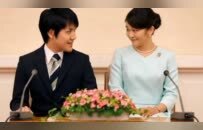 下嫁的日本公主，笑得好开心