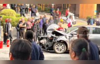 江西一小车连撞多人，有孕妇受伤！目击者：撞人后没减速继续开