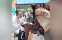 归巢行动第23站丨在沛县，“话家常”中解决老人病痛问题