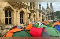 英国牛津、剑桥学生搭起示威帐篷，支持巴勒斯坦