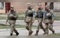 乌军逃兵太疯狂，连督战队都敢杀，拟设“军事警察”专门抓人