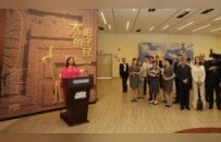 秘鲁总统参观南山博物馆