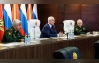 “全球鹰”真被俄军打了？美防长主动向俄方打电话，提了一个要求