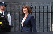 英国组建史上“女性部长最多”内阁