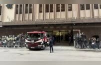 遗体修复，丧礼，破地狱：香港大火30天