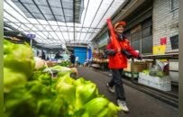 萍乡这位八旬老人把家变成“照相馆” 用10万张免费照片定格人间温情！